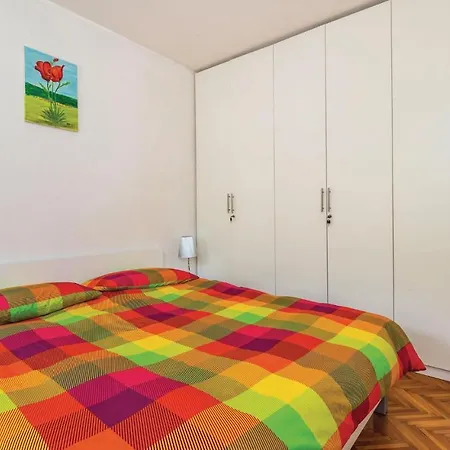 2 Bedroom Stunning Apartment In Rukavac Apartment Rukavac (Primorje-Gorski Kotar)