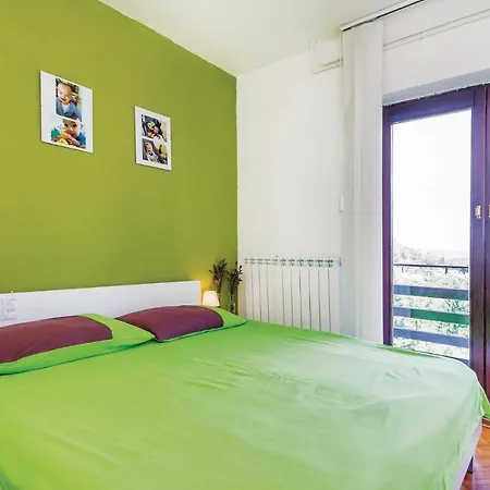 2 Bedroom Stunning Apartment In Rukavac Apartment *